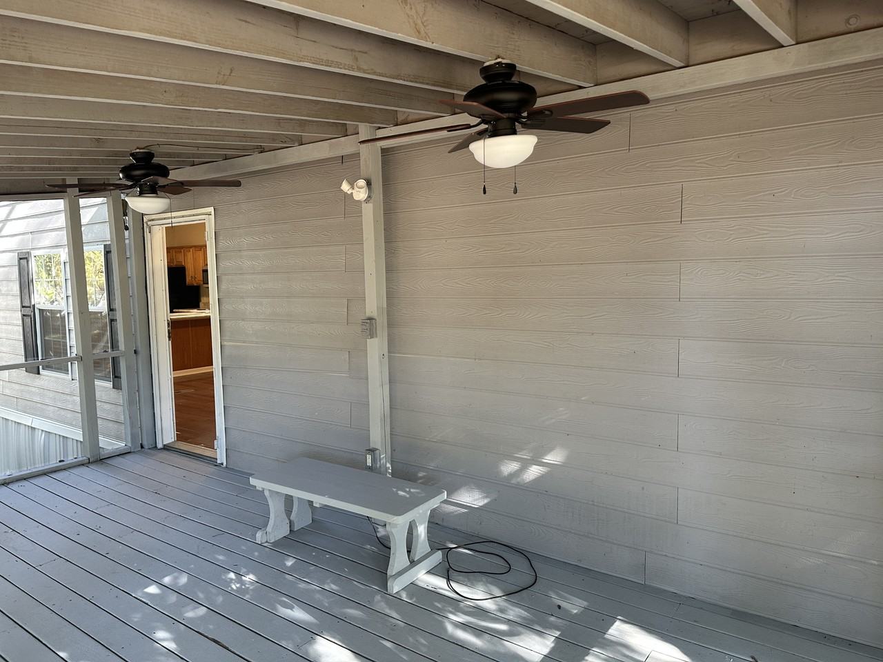 832 Cross St - Photo 7 of 22