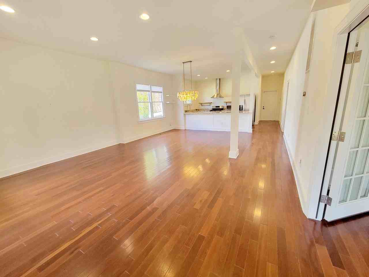 707 S East St - Photo 2 of 46