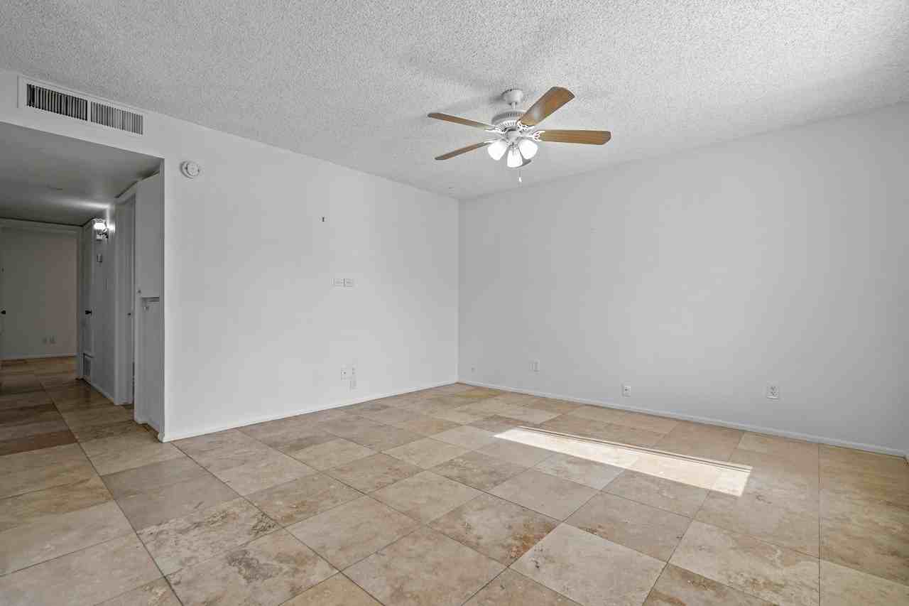 2346 E Shaw Butte Dr - Photo 3 of 35