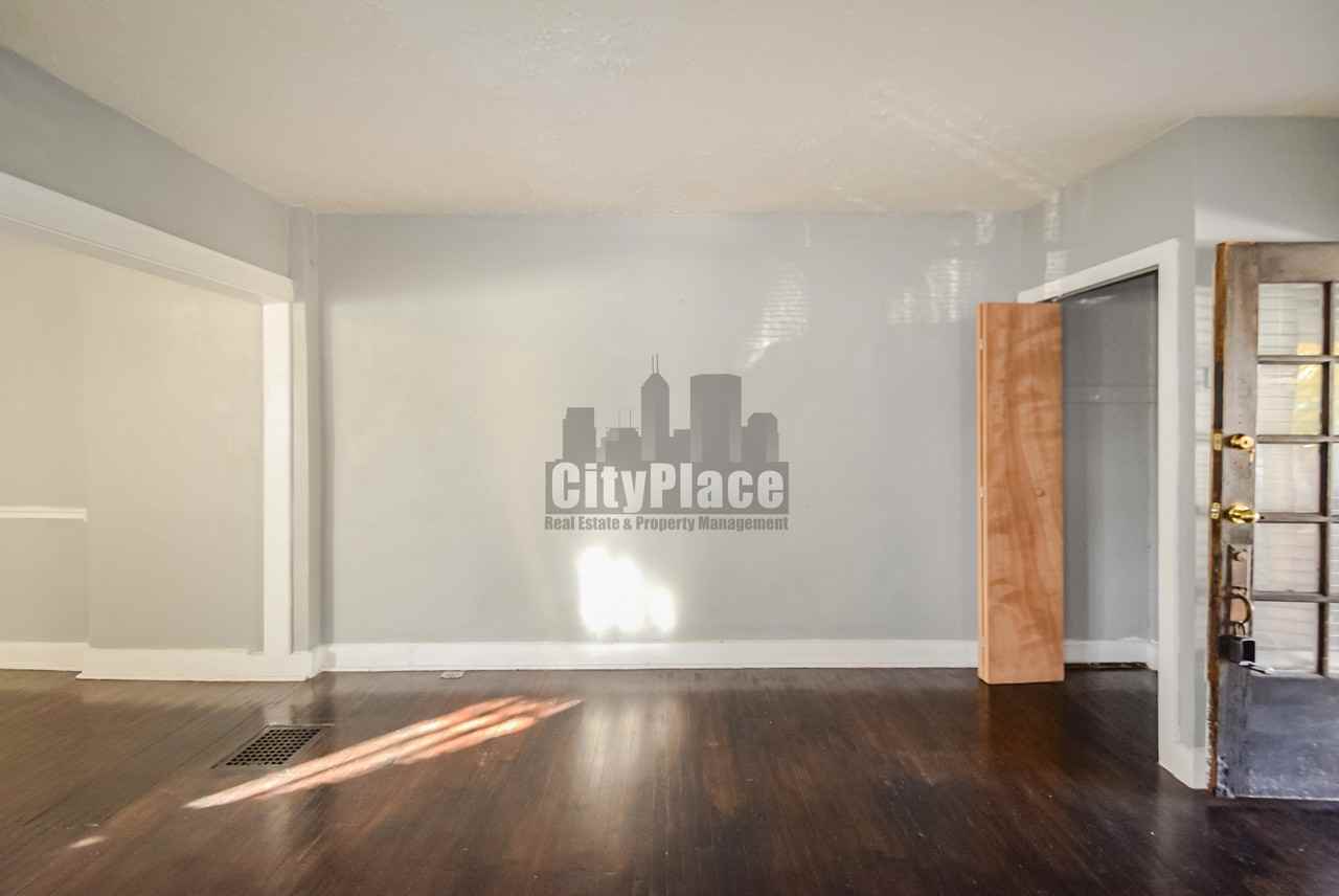 430 N Euclid Ave - Photo 7 of 16