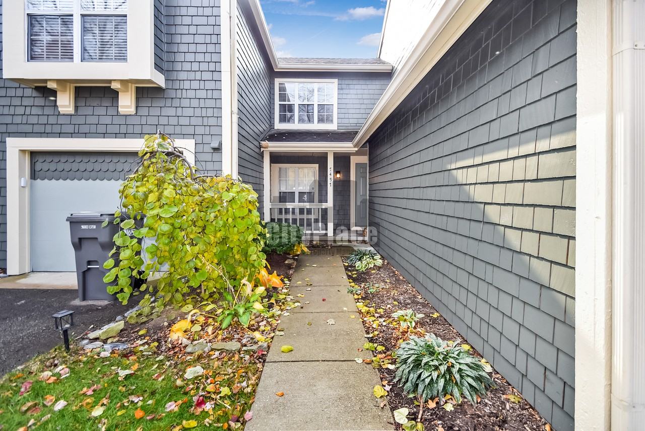 7497 Charrington Court - Photo 5 of 29