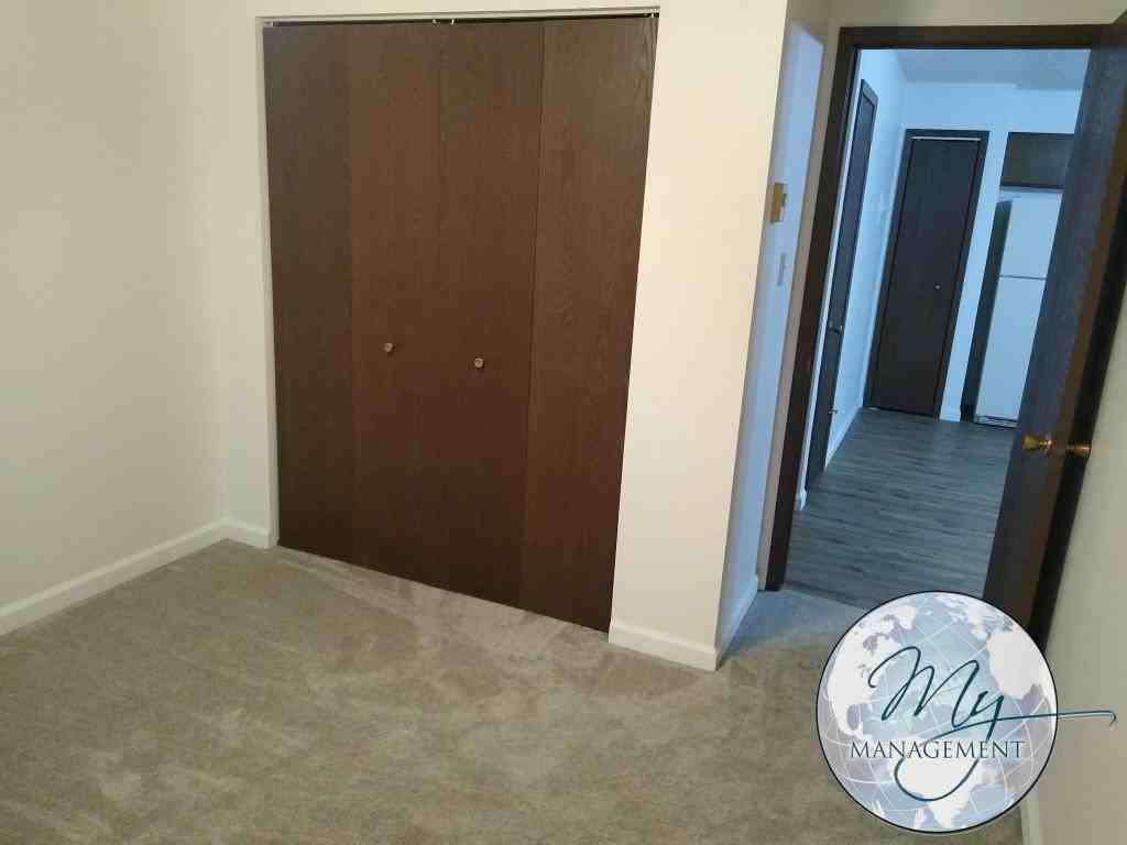 105 Rayborn Cir - Photo 7 of 23