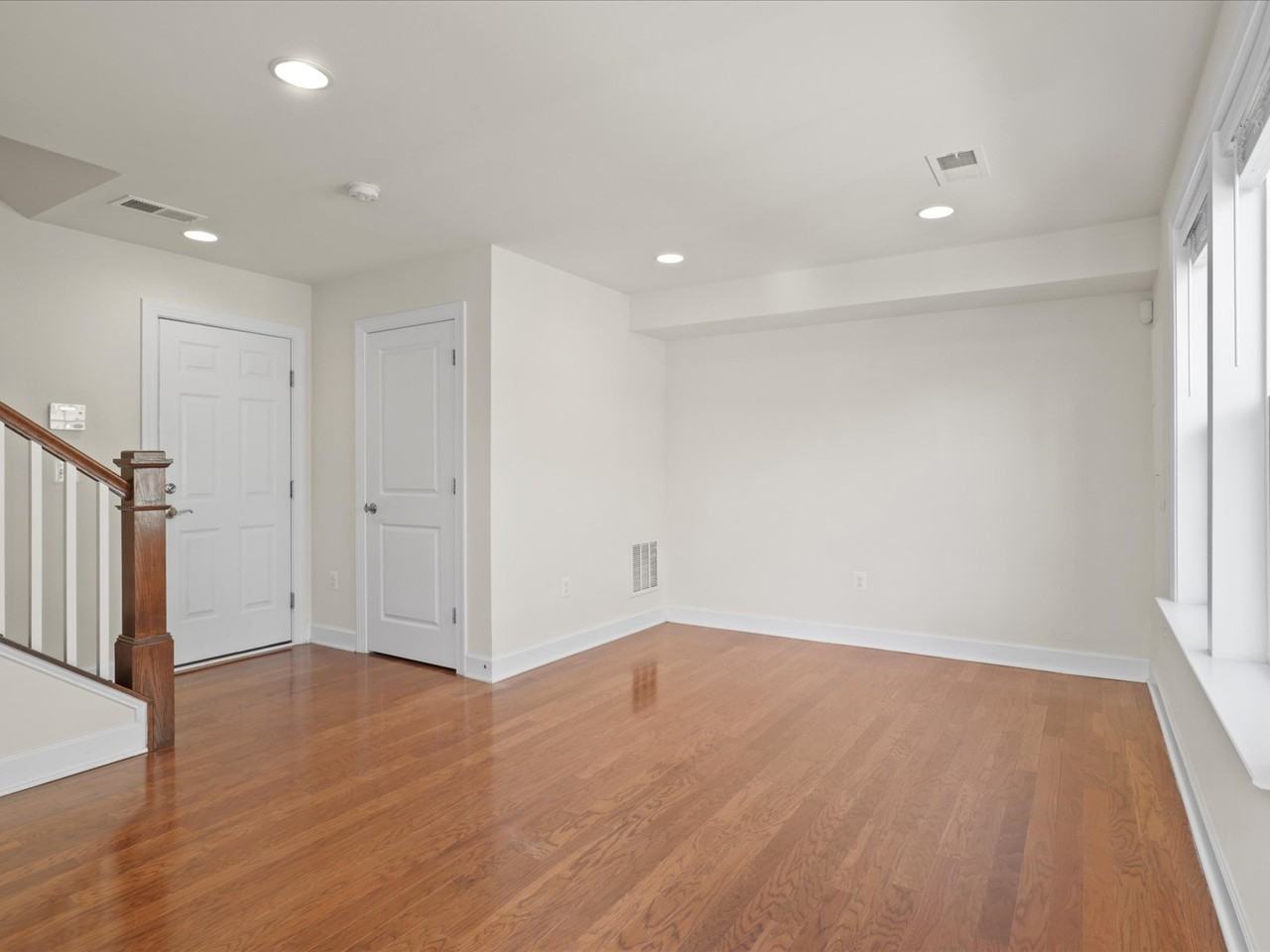 3755 Signal Knob Ct - Photo 3 of 46