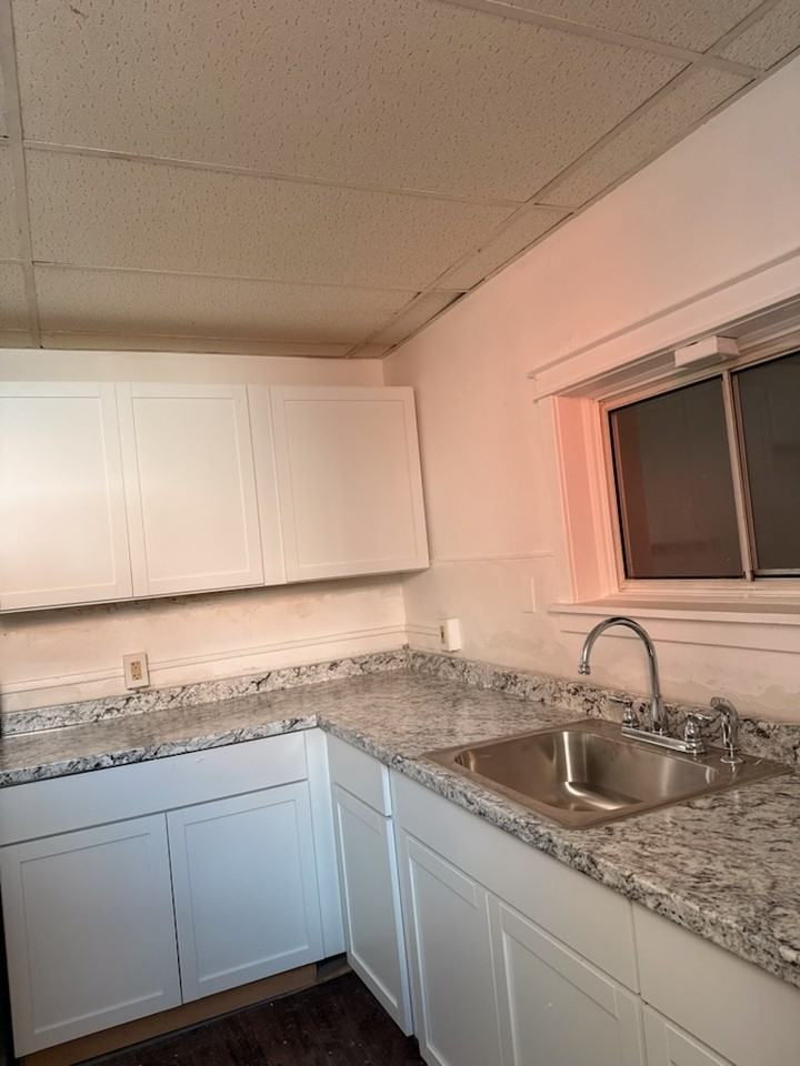 1003 Brown Street - Photo 2 of 4