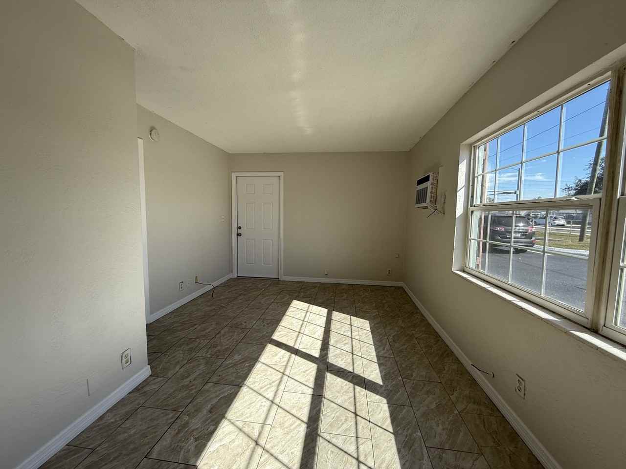 38475 6th Ave #1 - Photo 3 of 9