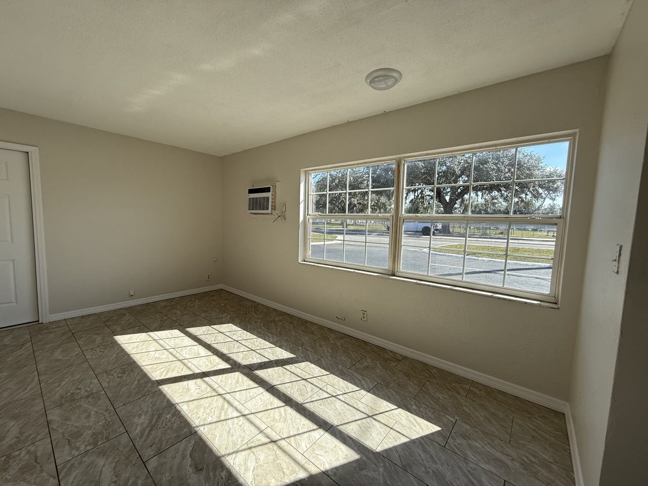 38475 6th Ave #1 - Photo 7 of 9