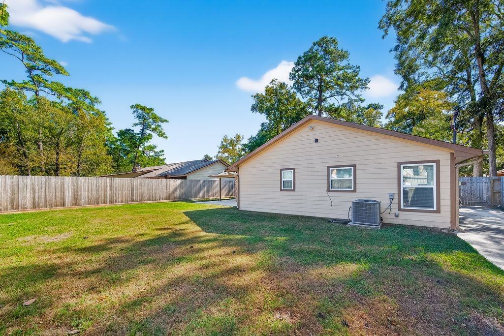 2103 Woodway Drive - Photo 5 of 50