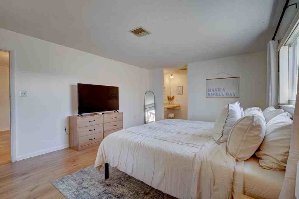 107 Jamaica Drive #NA - Photo 6 of 34