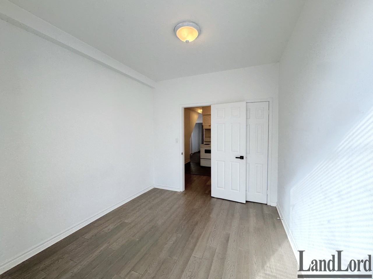 130 Baldwin Street #MAIN - Photo 5 of 14