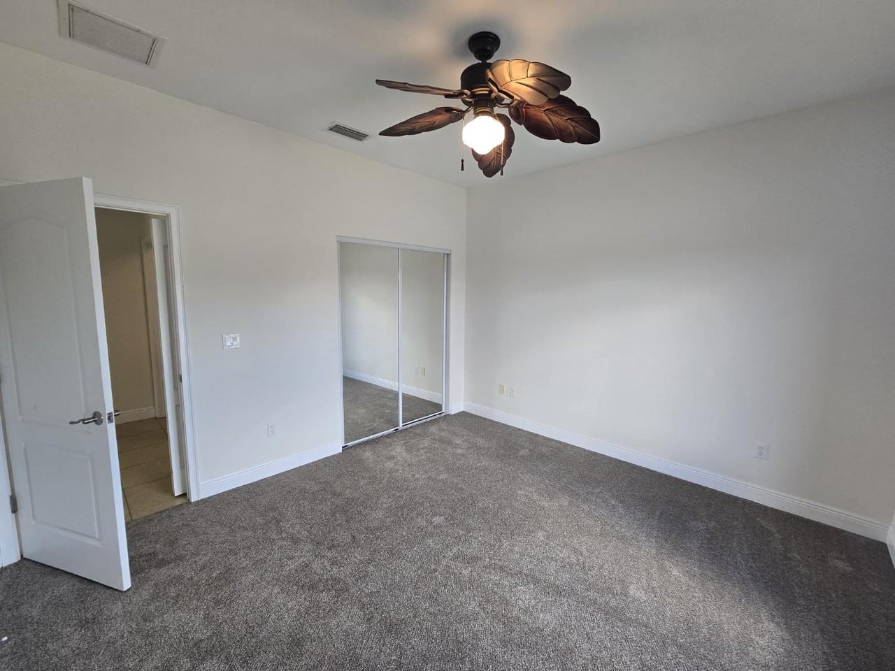 1033 Coronado Ct - Photo 7 of 11