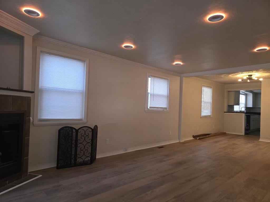 1316 22nd St - Photo 7 of 12