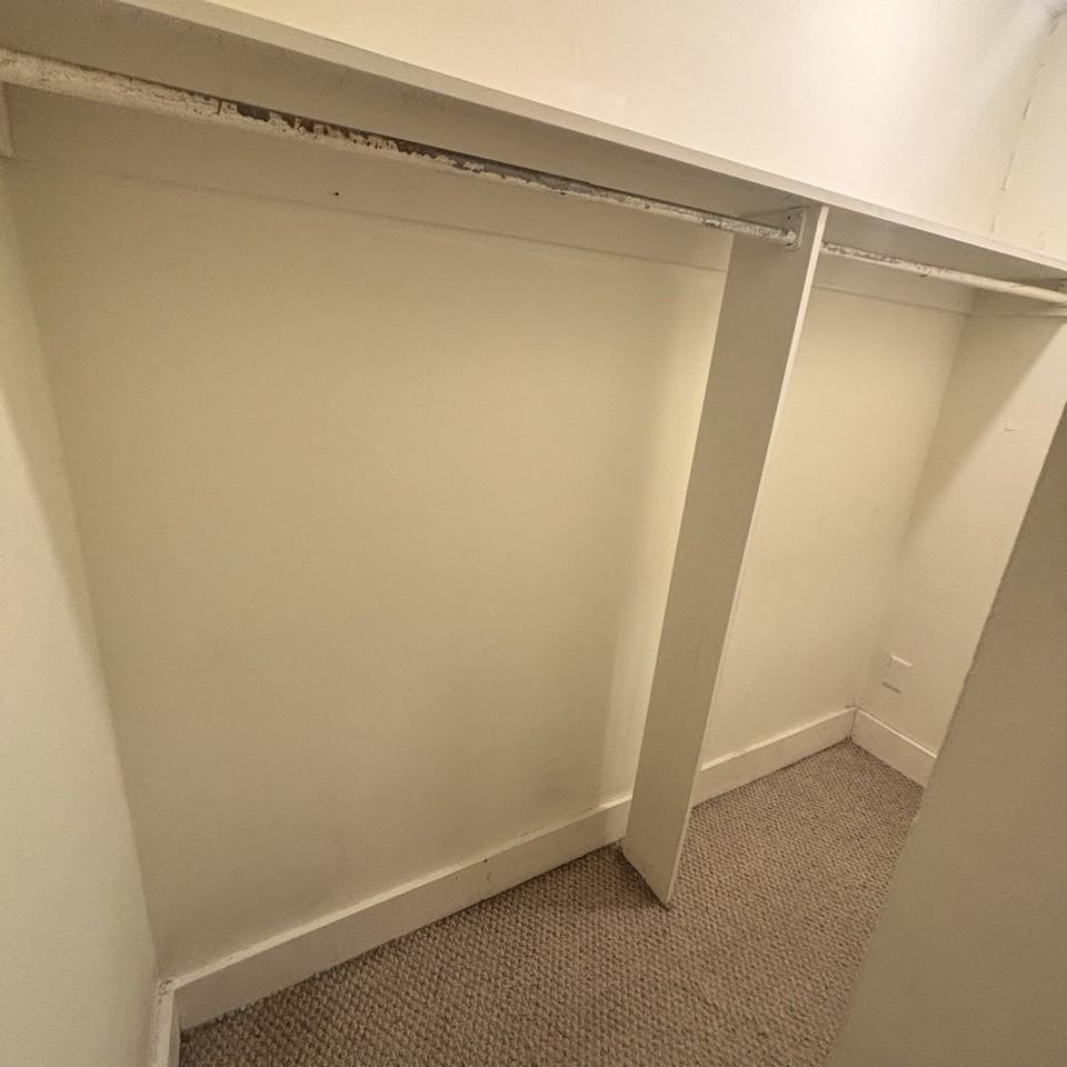 718 West Ionia Street ##3 - Photo 7 of 8