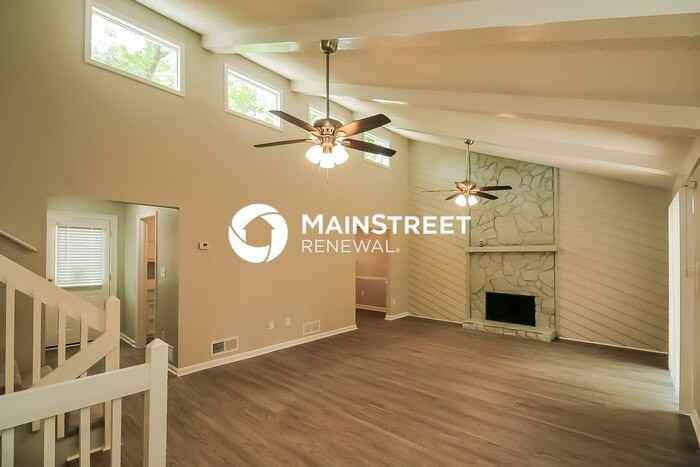 6862 Red Maple Dr - Photo 4 of 18