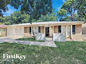 2405 Laredo Ct - Photo 1 of 1