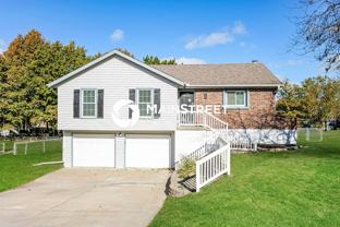 1612 Ne 112th Ter - Photo 1 of 1