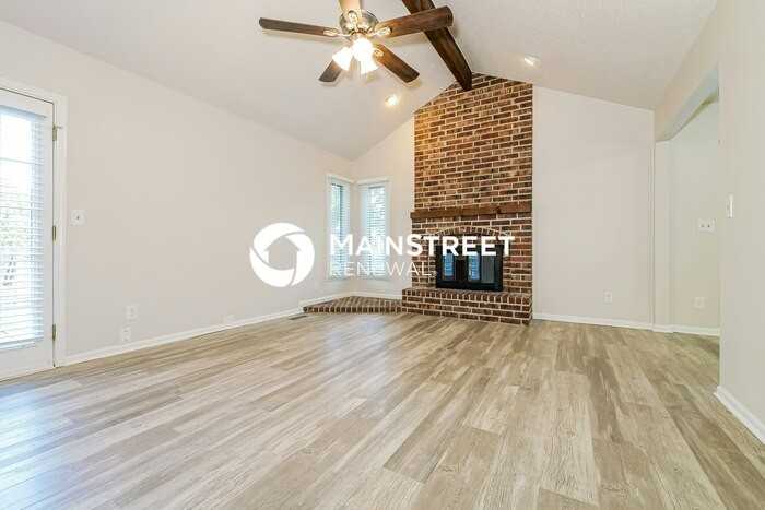 1612 Northeast 112th Terrace - Photo 2 of 19