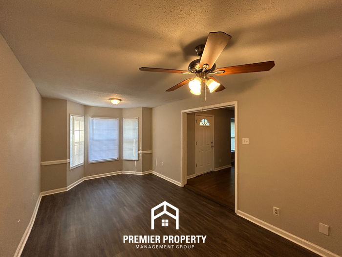 8288 Cedarbrush Dr - Photo 3 of 28