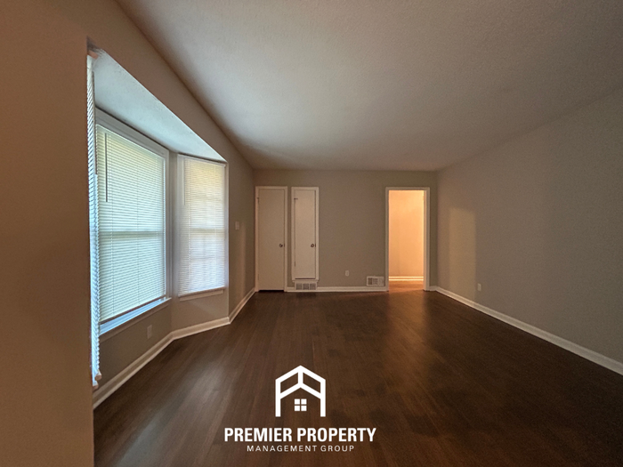 8288 Cedarbrush Dr - Photo 4 of 28