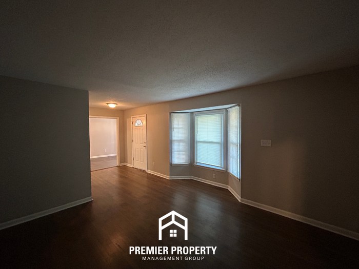 8288 Cedarbrush Dr - Photo 5 of 28