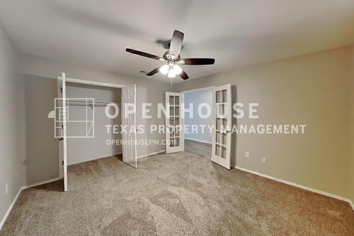 1347 Hillside Dr - Photo 7 of 23