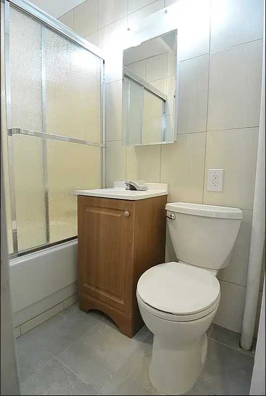 1598 3rd Ave #3D - Photo 3 of 3