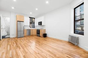 featured image of 238 E 58th St #11