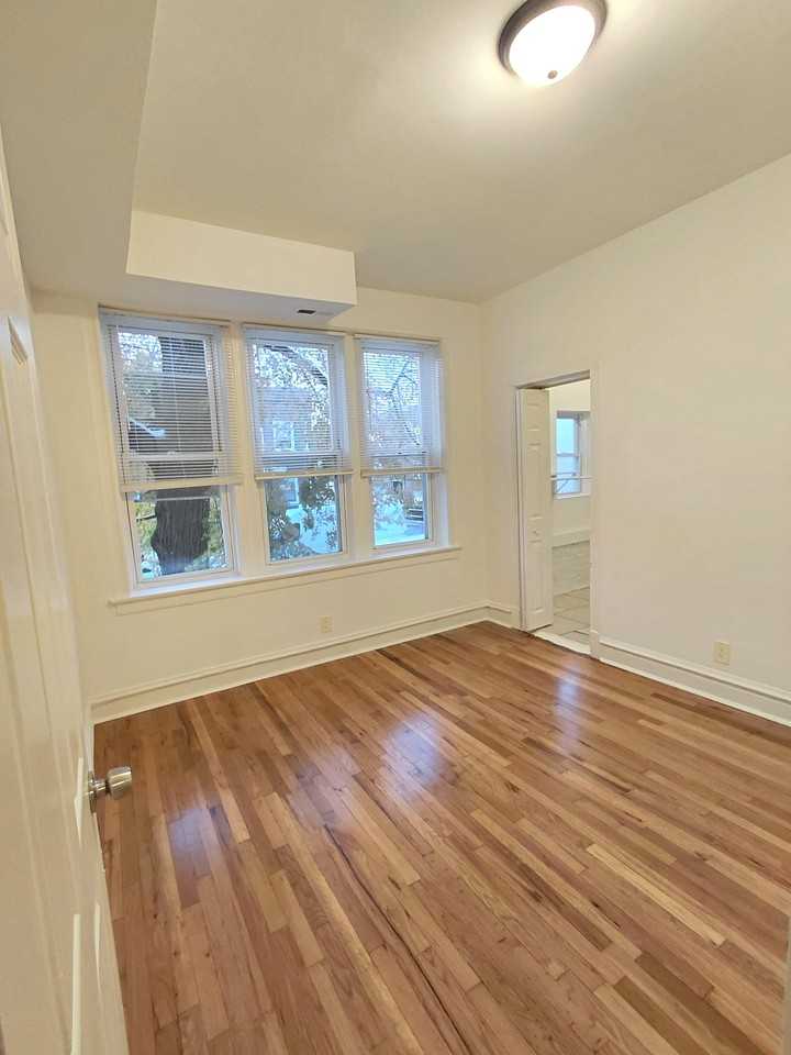 Harding / Potomac Building - Photo 2 of 12