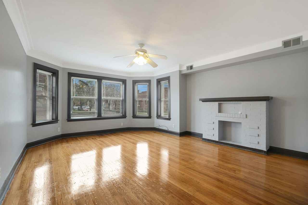 8001 South Ada Street - Photo 4 of 17