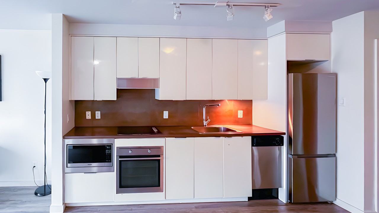 161 West Georgia Street #502 - Photo 7 of 17