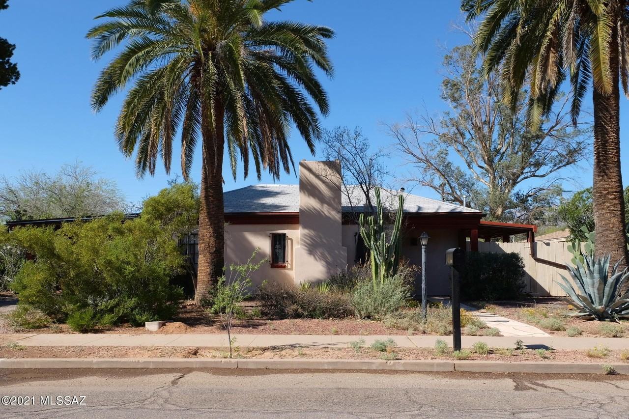 3941 East Louis Lane - Photo 2 of 32