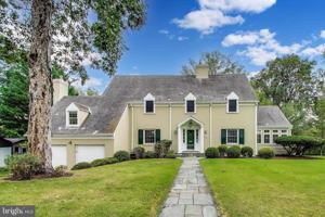 featured image of 9326 W Parkhill Dr