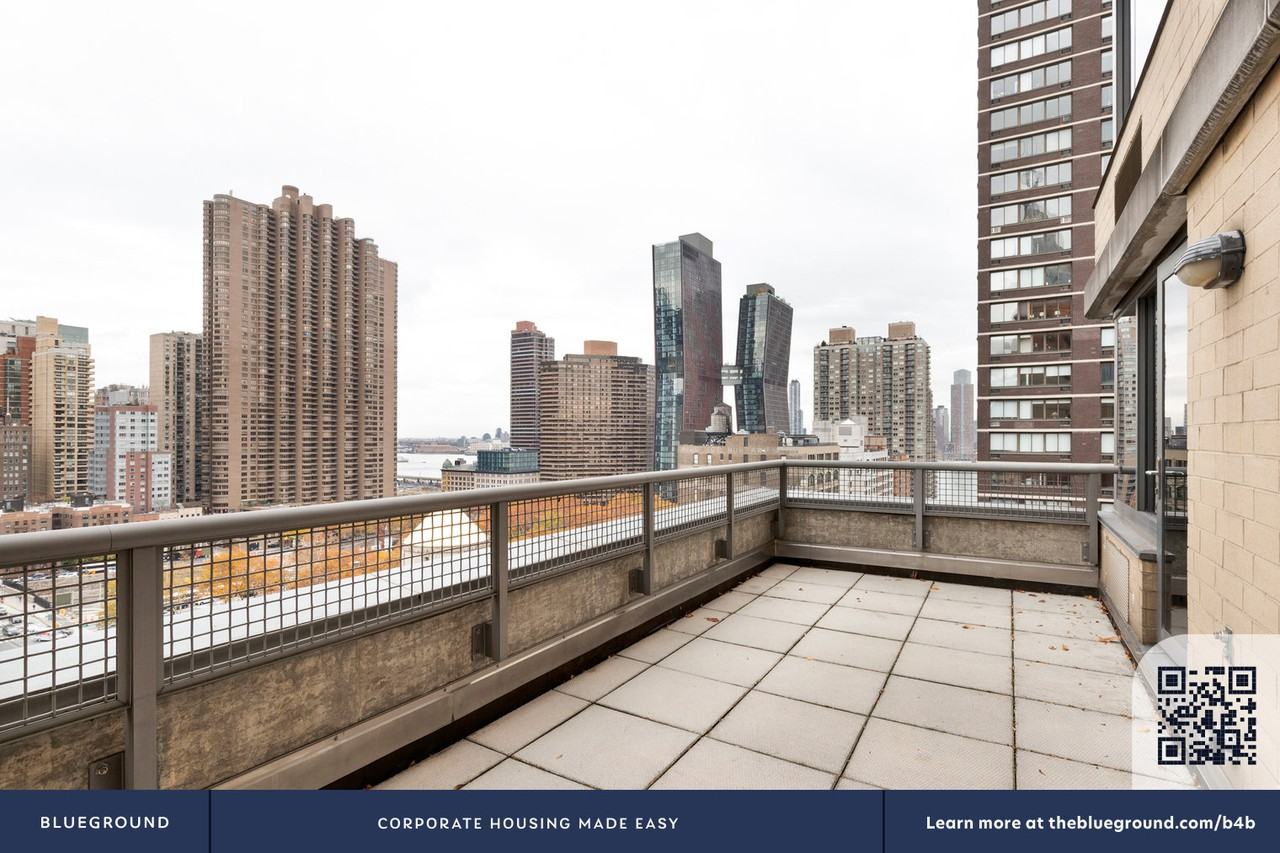 222 East 34th Street - Photo 6 of 35