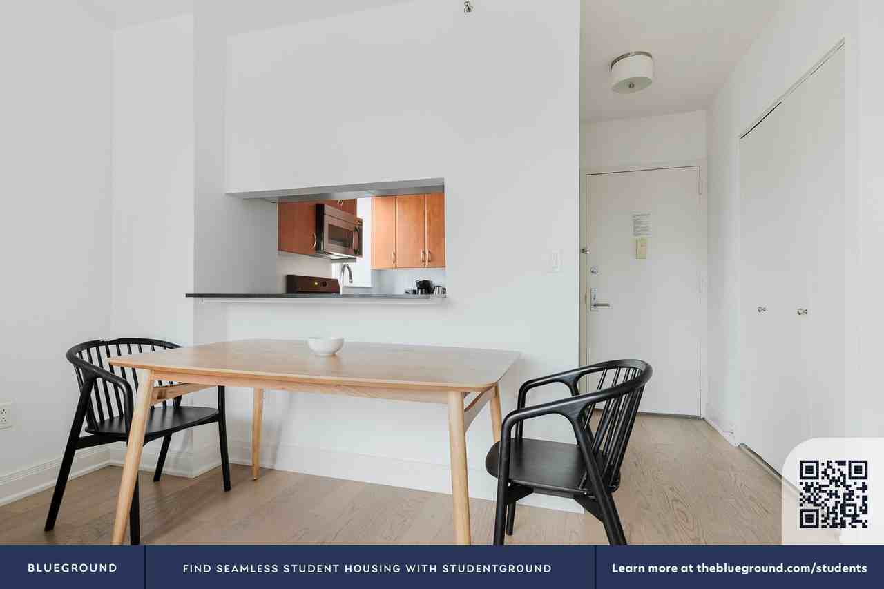 222 East 34th Street - Photo 7 of 35