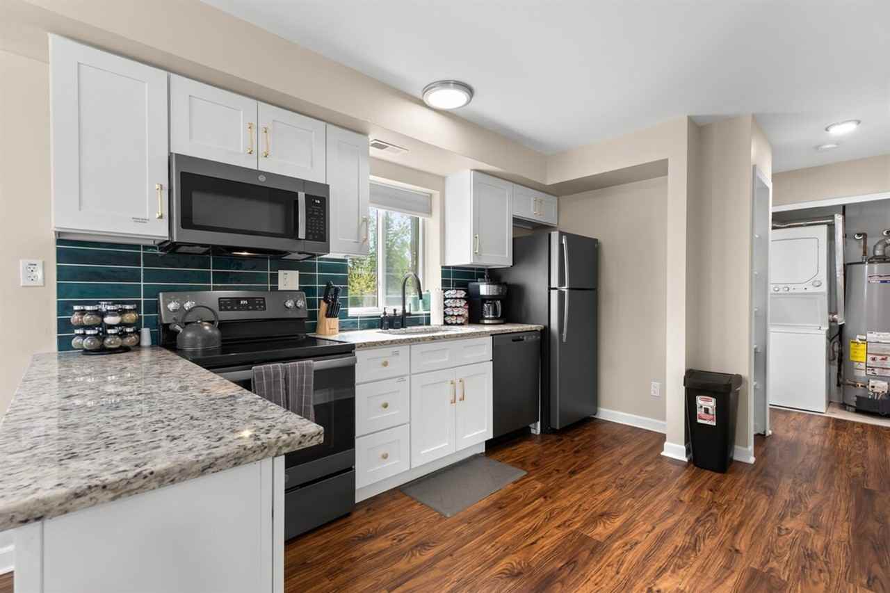 18451 Sharon Ln #1032337P - Photo 7 of 28