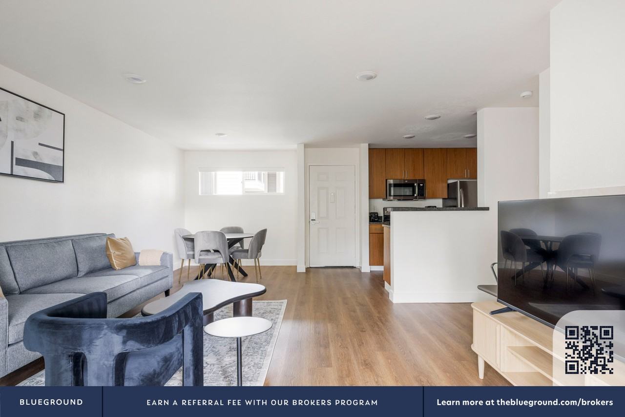 600 Park View Drive #1977 - Photo 4 of 33