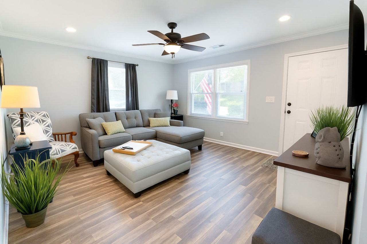 3830 Manchester Dr #1293787P - Photo 3 of 24