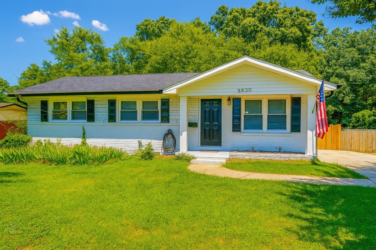 3830 Manchester Dr #1293787P - Photo 7 of 24