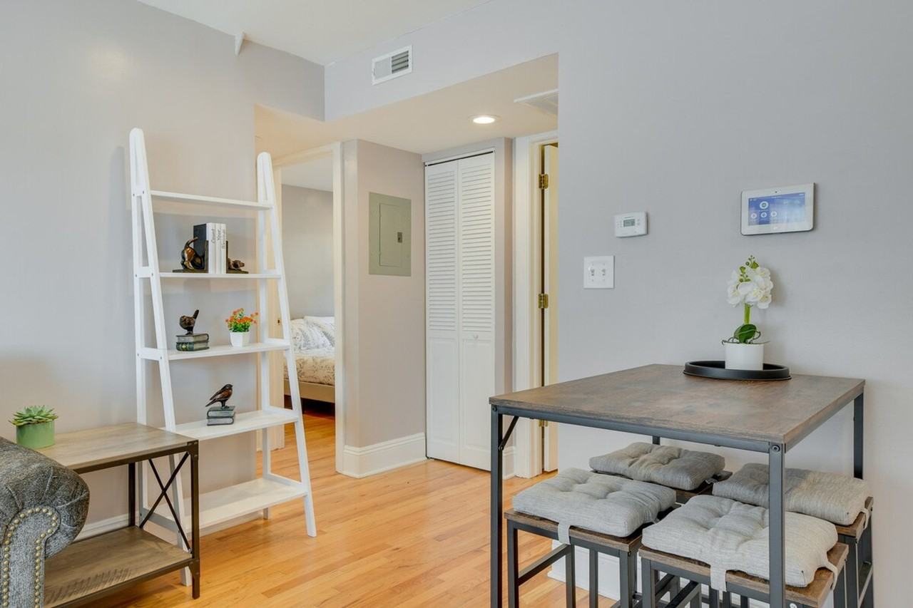 7425 North Sheridan Road #1305531P - Photo 6 of 26