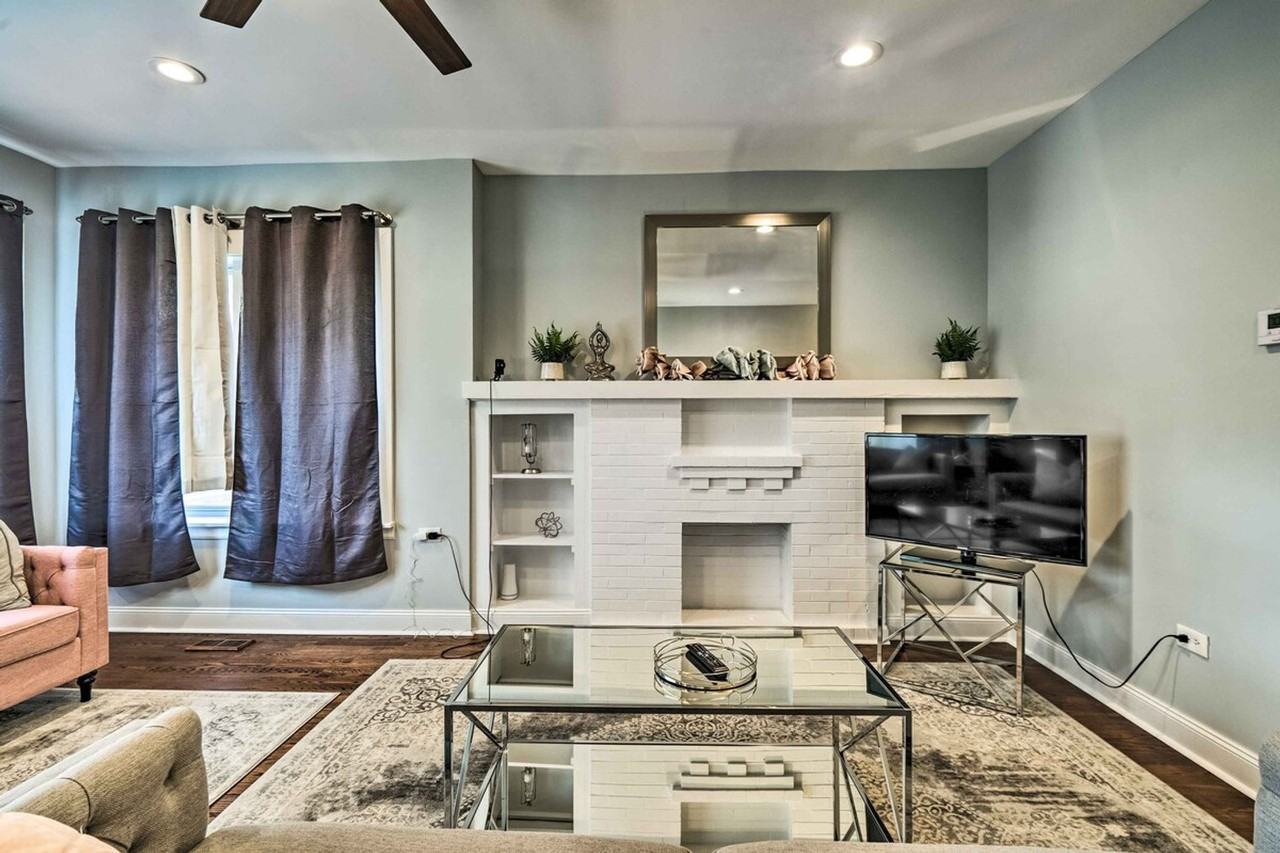 7931 S Eberhart Ave #1305916P - Photo 6 of 27