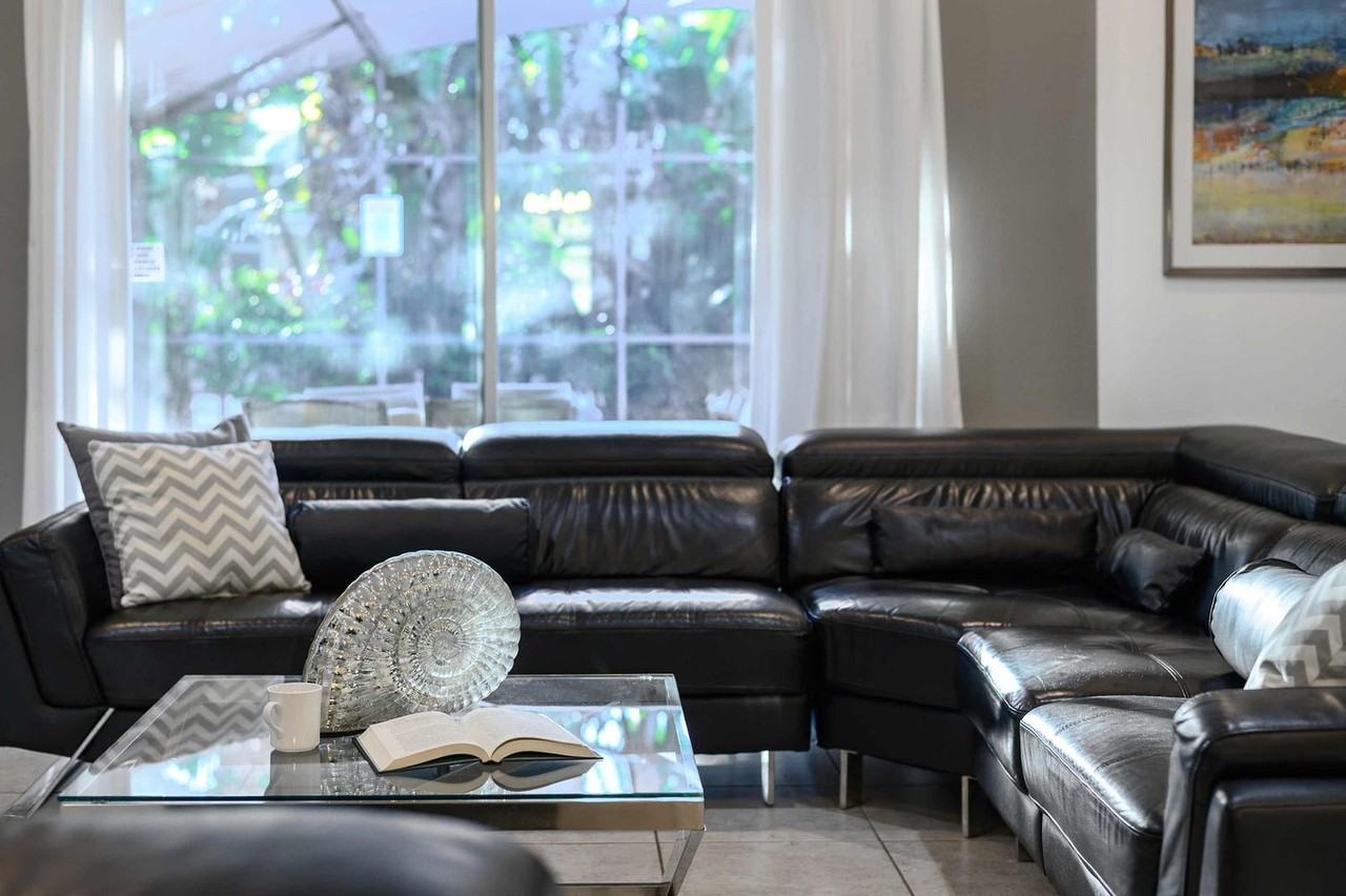 4140 Oaktree Dr #1325640P - Photo 2 of 50