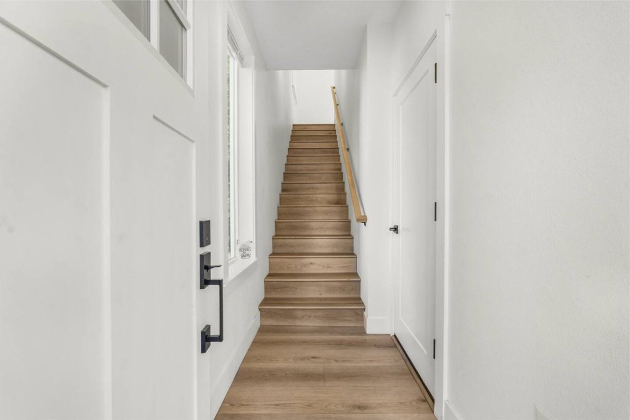 3309 Ne 42nd Pl #1334335P - Photo 7 of 43