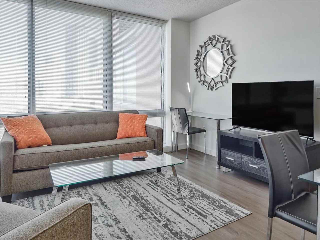 33 Hudson Street - Photo 2 of 29