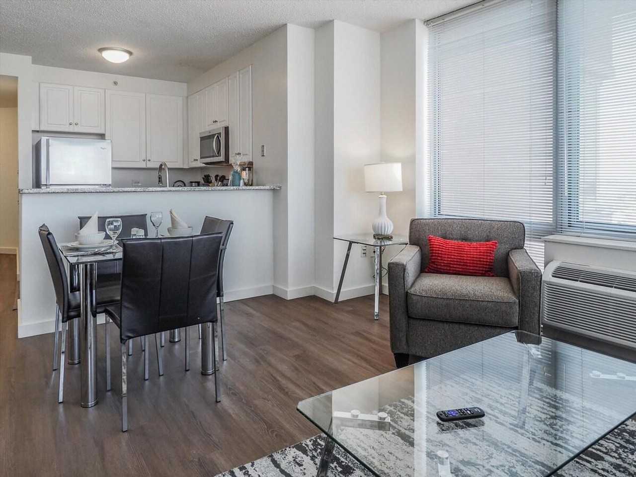 33 Hudson Street - Photo 3 of 29