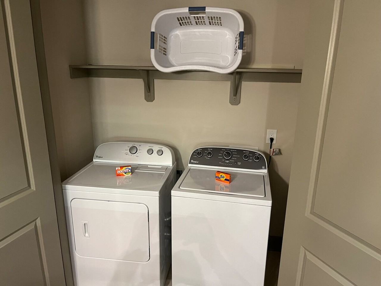 5655 Carnegie Blvd #1344163P - Photo 3 of 15