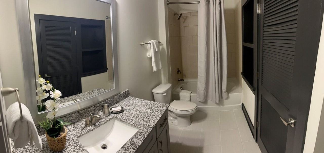 424 W Trade St #1344188P - Photo 5 of 19