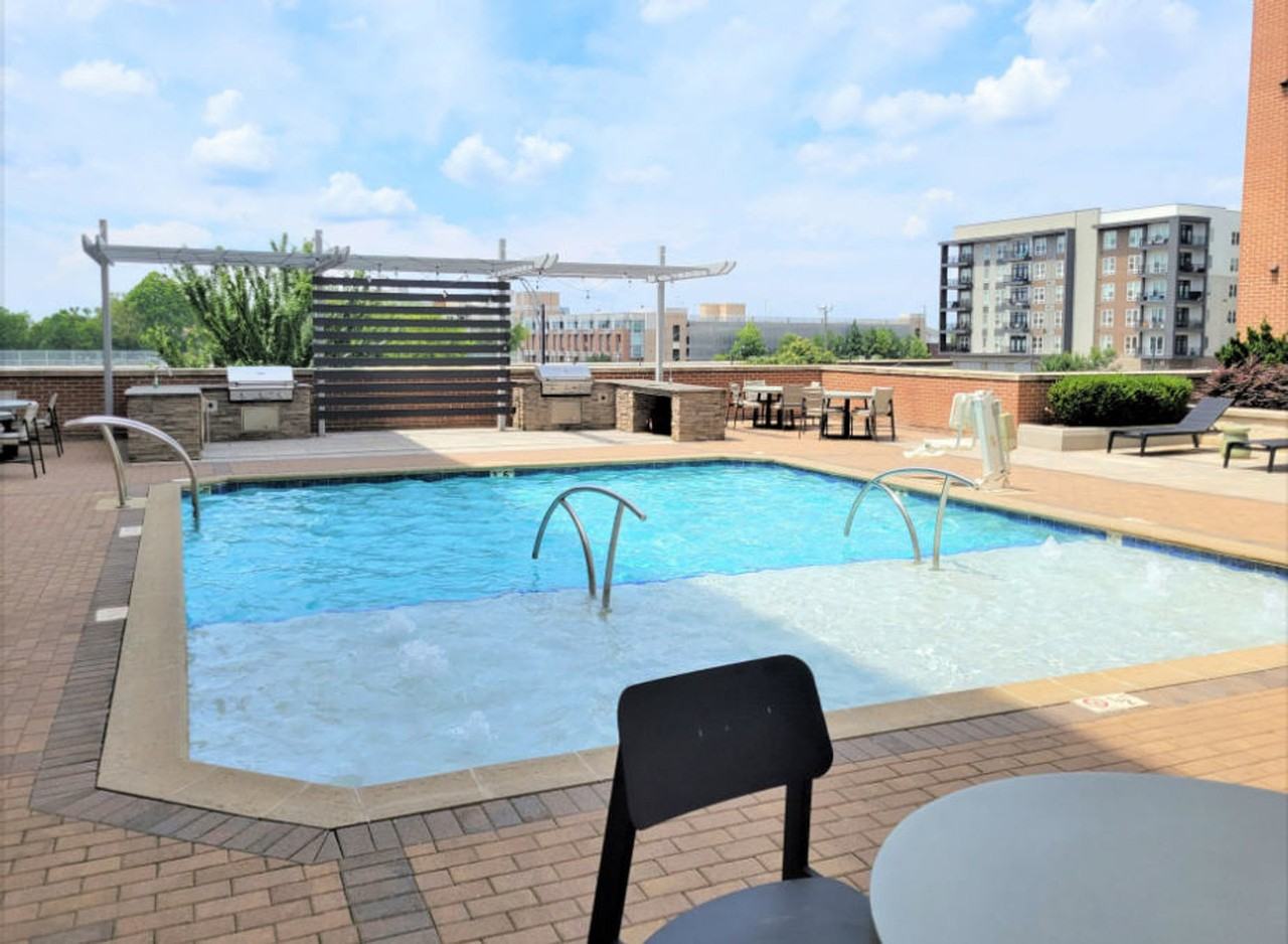 425 W 5th St #1344143P - Photo 6 of 23