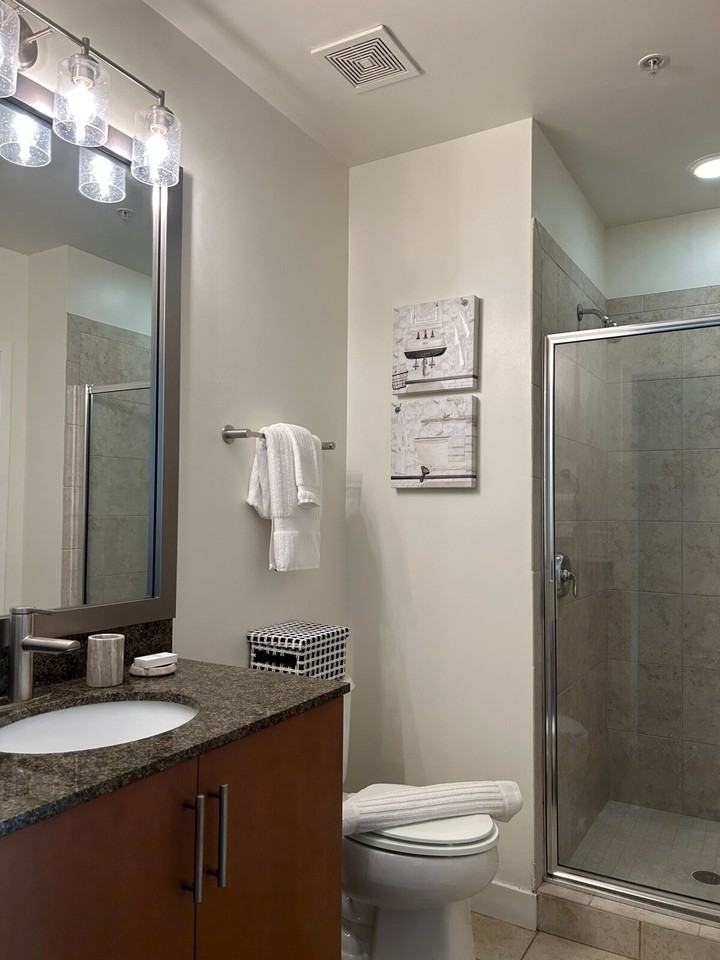 300 S Church St #1344154P - Photo 5 of 24