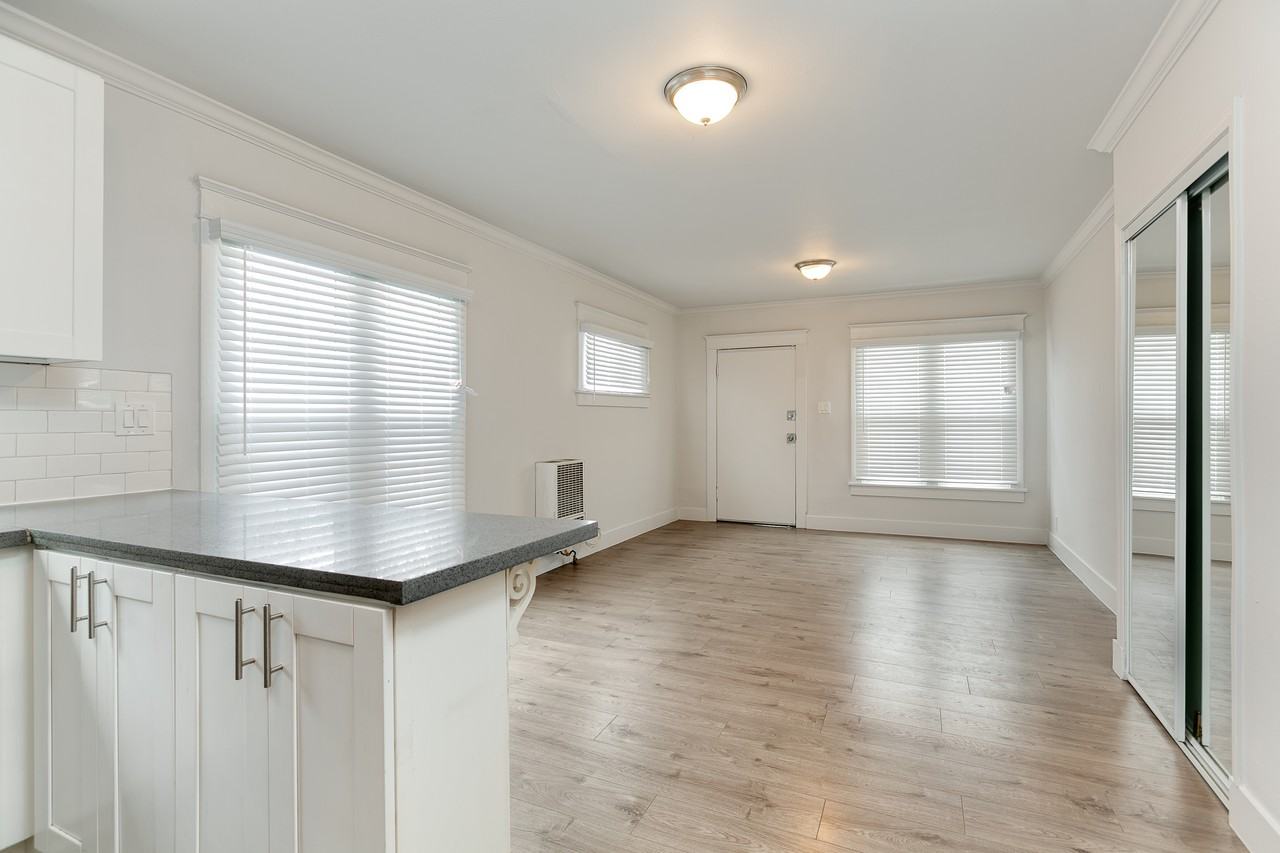 2827 Edgehill Drive - Photo 4 of 7