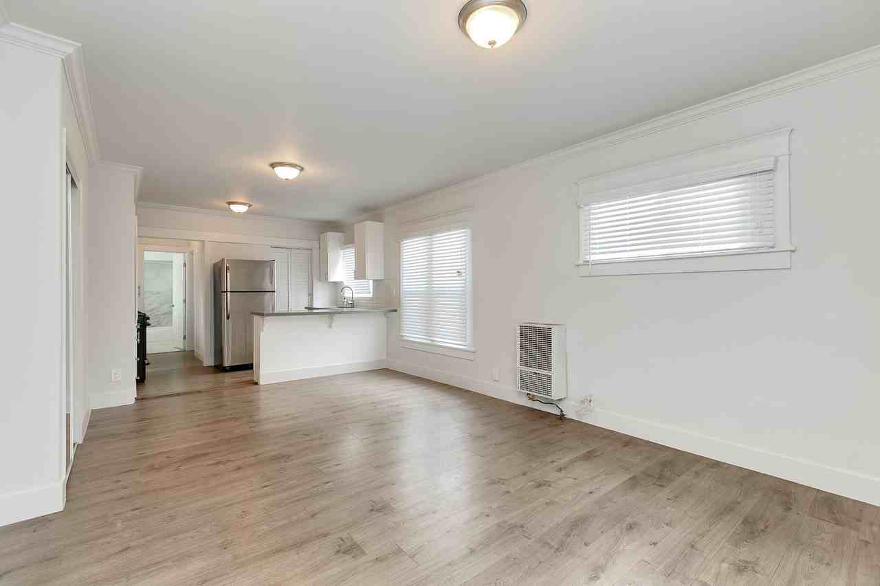 2827 Edgehill Drive - Photo 3 of 7