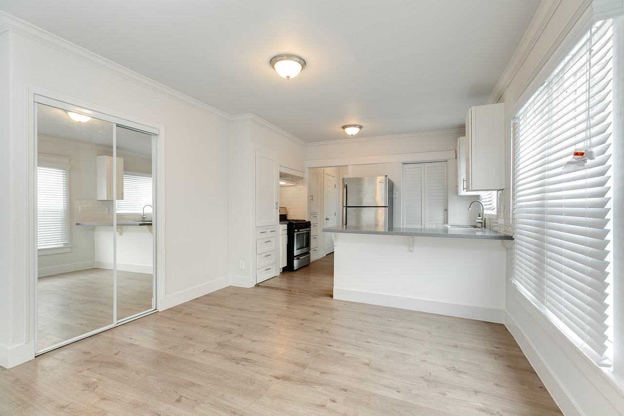 2827 Edgehill Drive - Photo 5 of 7